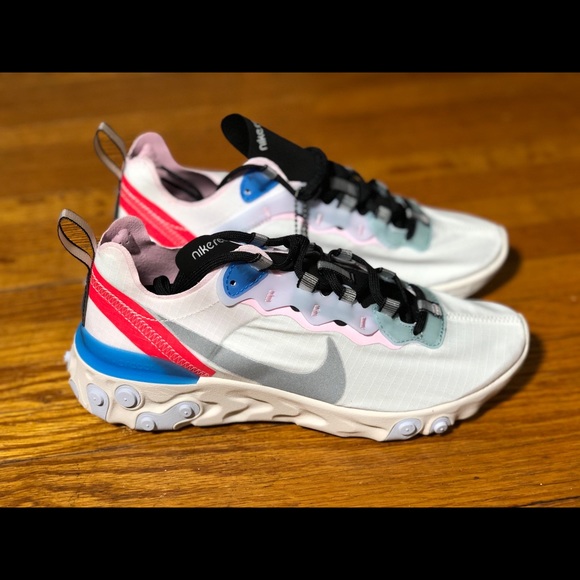 nike react white blue red